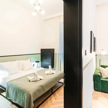 Luxury Peaceful Nest By The St Stephen's Basilica Appartamento