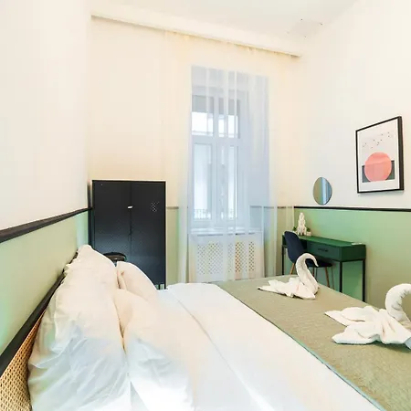 Luxury Peaceful Nest By The St Stephen's Basilica Appartamento Budapest