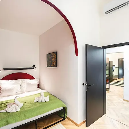 Luxury Peaceful Nest By The St Stephen's Basilica *