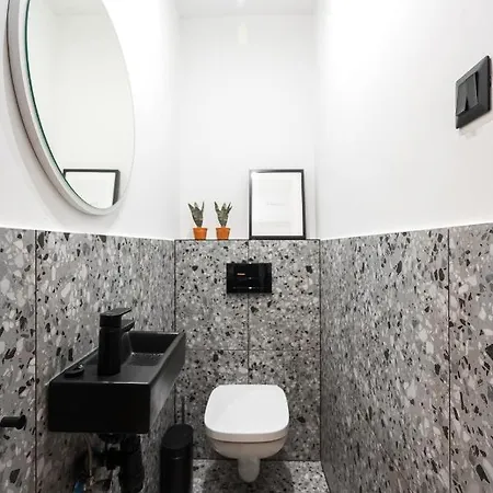 Luxury Peaceful Nest By The St Stephen's Basilica Apartamento