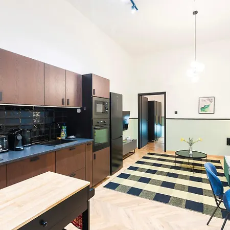 Apartamento Luxury Peaceful Nest By The St Stephen's Basilica Budapeste