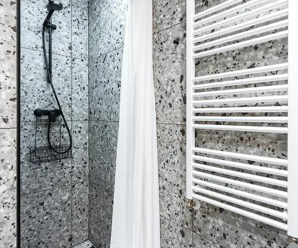 Luxury Peaceful Nest By The St Stephen's Basilica * Будапешт